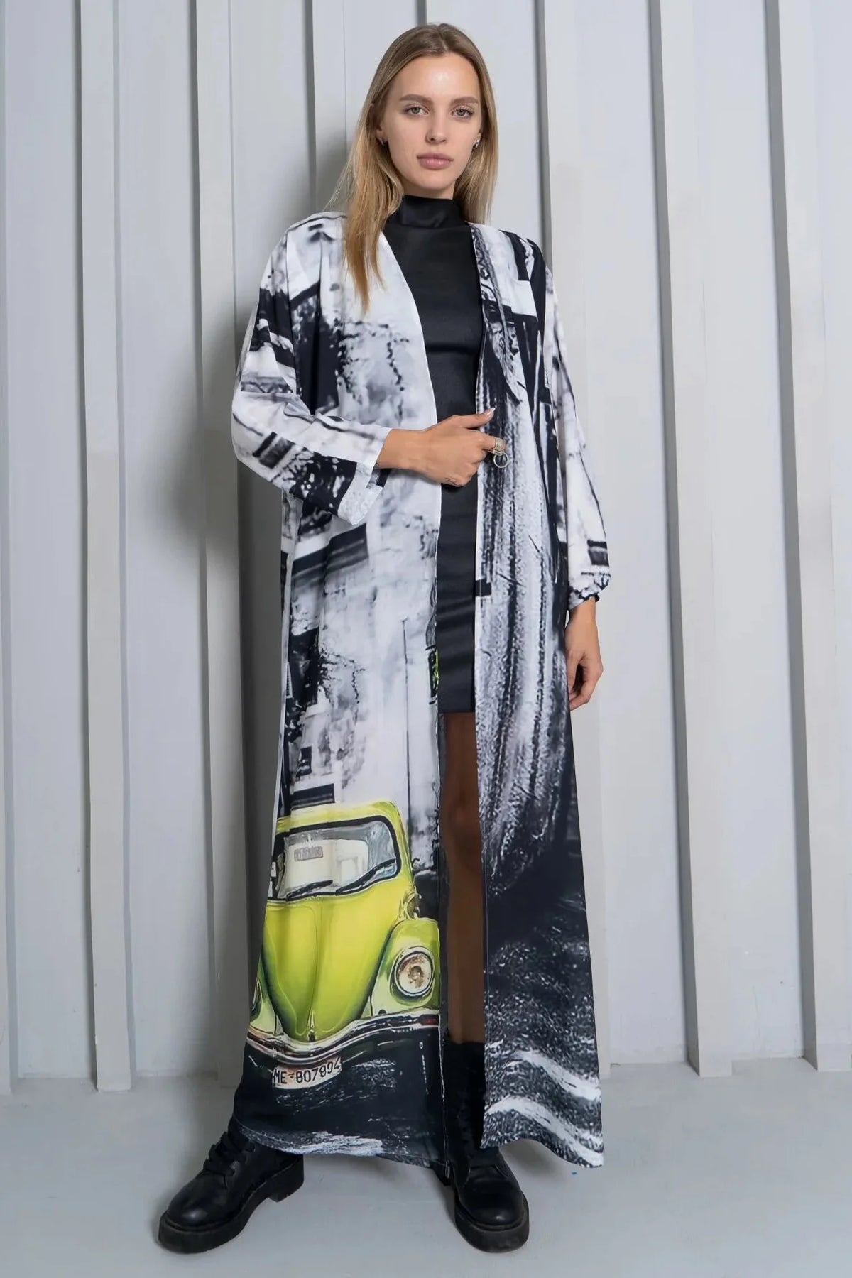 Neon Drive Car Abstract Print Long Kimono - Black & White Beach Cover Up-4