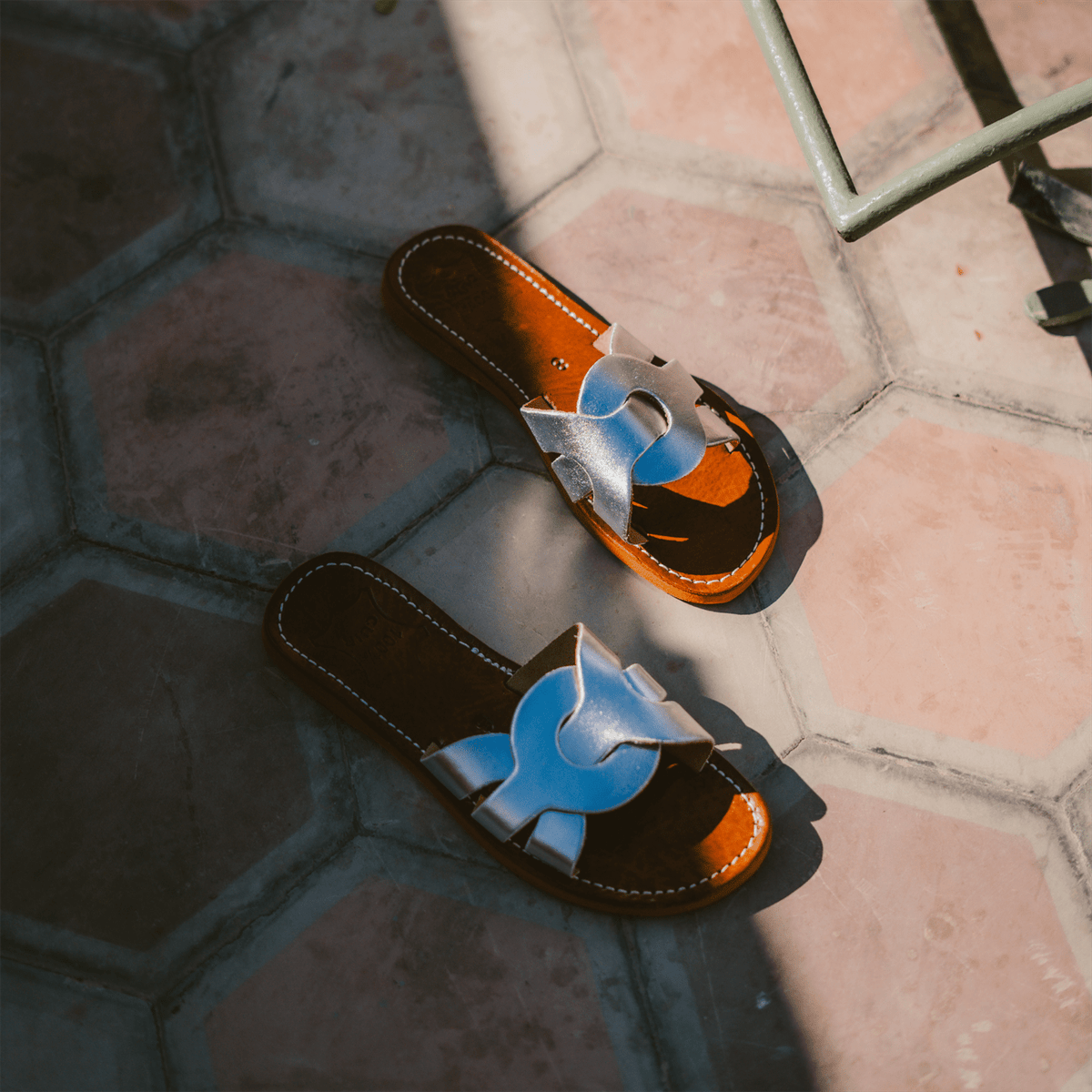 The Sandals Grom-1